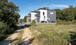 Trosoban stan, Zadar, Petrčane, prodaja, 239000 €, 82 m2