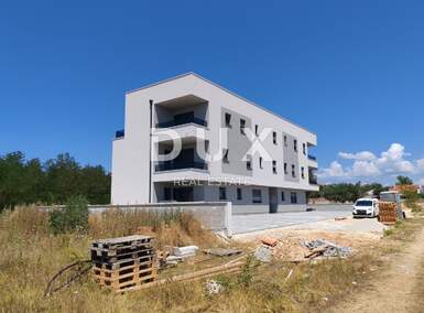 Trosoban stan, Privlaka, prodaja, 257004 €, 77 m2