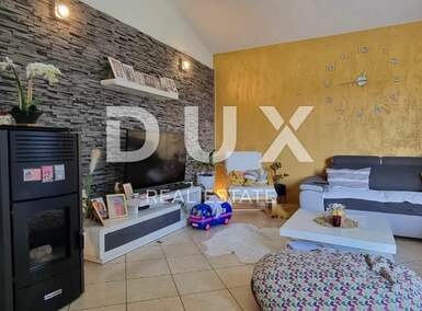 Trosoban stan, Novigrad, prodaja, 265000 €, 90 m2