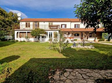 Kuca, Novigrad, prodaja, 960000 €, 370 m2