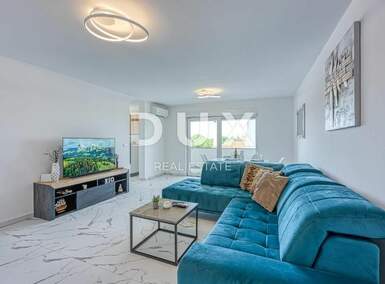 Stan, Umag, prodaja, 456000 €, 130 m2