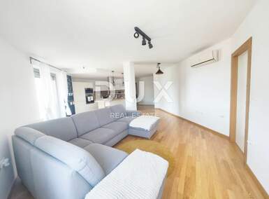 Cetvorosoban stan, Pula, Veruda, prodaja, 450000 €, 122 m2