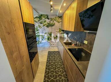 Cetvorosoban stan, Novigrad, prodaja, 310000 €, 90 m2