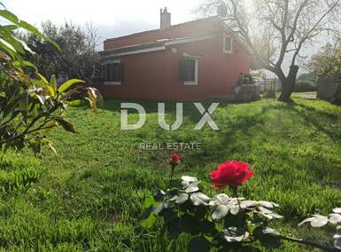 Kuca, Pula, Valdebek, prodaja, 420000 €, 106 m2