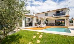 Kuca, Ližnjan, Šišan, prodaja, 730000 €, 177 m2