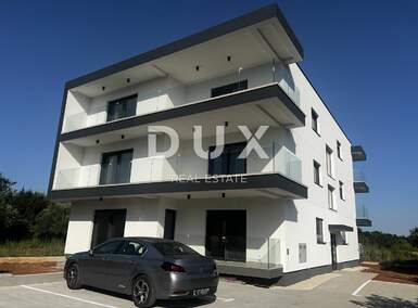 Cetvorosoban stan, Privlaka, prodaja, 450000 €, 179 m2