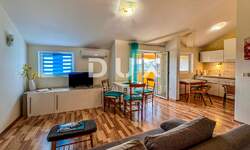 Cetvorosoban stan, Mali Lošinj, prodaja, 250000 €, 65 m2