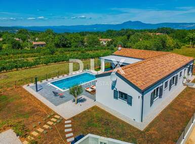Kuca, Labin, prodaja, 645000 €, 180 m2
