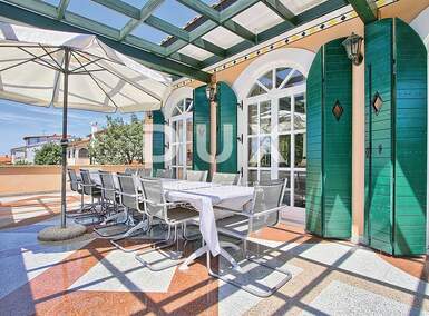 Kuca, Poreč, prodaja, 1195000 €, 362 m2