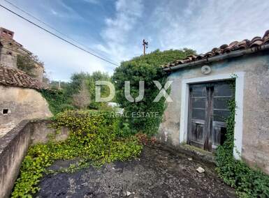 Kuca, Pićan, prodaja, 55000 €, 270 m2