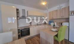 Trosoban stan, Novi Vinodolski, prodaja, 270000 €, 81 m2