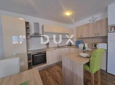 Trosoban stan, Novi Vinodolski, prodaja, 270000 €, 81 m2