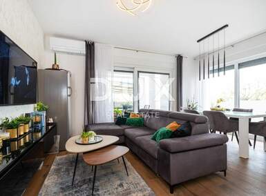 Trosoban stan, Nin, Zaton, prodaja, 295000 €, 75 m2