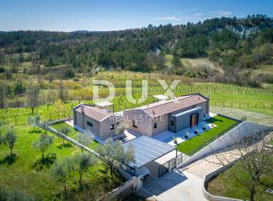 Kuca, Buzet, Hum, prodaja, 1600000 €, 126 m2