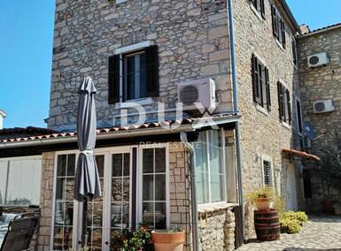 Kuca, Medulin, prodaja, 440000 €, 159 m2