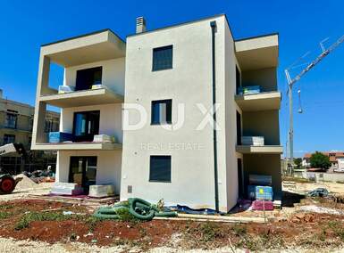 Trosoban stan, Umag, prodaja, 256000 €, 65 m2