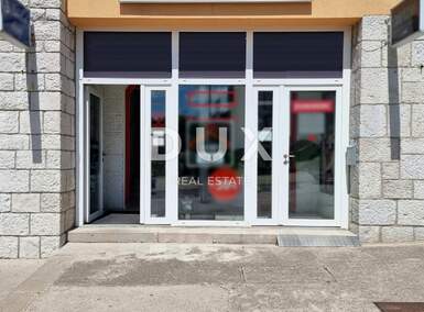 Poslovni prostor, Labin, prodaja, 470000 €, 294 m2