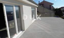 Stan, Šibenik, Grad, prodaja, 270000 €, 234 m2