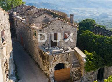 Kuca, Pićan, prodaja, 88000 €, 183 m2