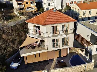 Kuca, Novi Vinodolski, Povile, prodaja, 625000 €, 165 m2