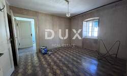 Trosoban stan, Šibenik, Grad, prodaja, 199500 €, 129 m2