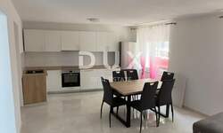 Kuca, Novi Vinodolski, prodaja, 540000 €, 280 m2