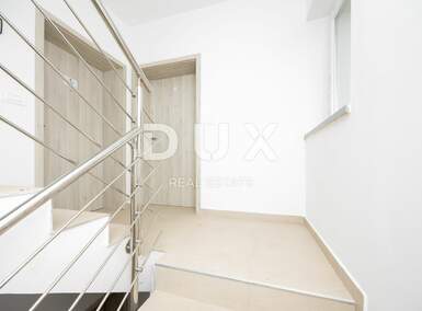 Dvosoban stan, Primošten, Primošten Burnji, prodaja, 210000 €, 62 m2