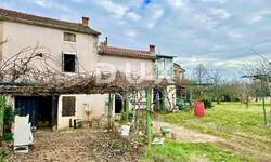 Kuca, Umag, prodaja, 300000 €, 300 m2