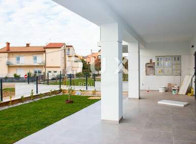 Trosoban stan, Novigrad, prodaja, 395000 €, 95 m2