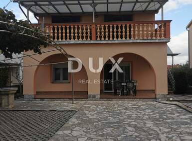 Kuca, Malinska-Dubašnica, Malinska, prodaja, 500000 €, 250 m2