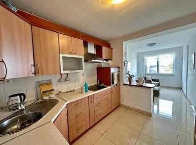 Trosoban stan, Omišalj, Njivice, prodaja, 275000 €, 84 m2