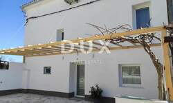 Kuca, Ližnjan, Valtura, prodaja, 405000 €, 131 m2