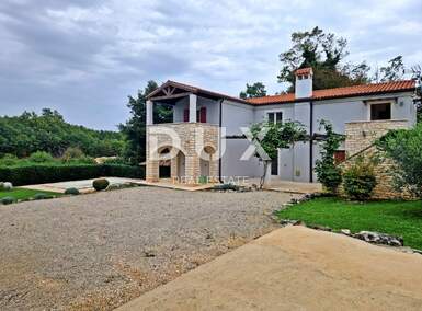 Kuca, Sveti Lovreč, prodaja, 520000 €, 170 m2