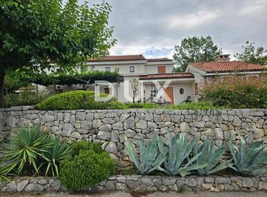 Kuca, Krk, Poljica, prodaja, 2350000 €, 637 m2