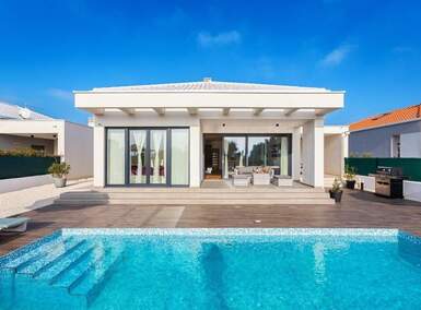 Kuca, Pula, Šikići, prodaja, 780000 €, 215 m2