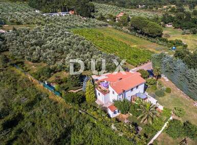 Kuca, Medulin, prodaja, 2100000 €, 240 m2