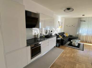 Dvosoban stan, Opatija, Volosko, najam, 1000 €, 71 m2