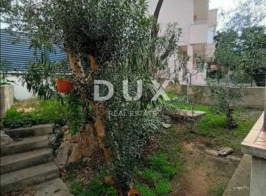 Cetvorosoban stan, Novalja, prodaja, 170000 €, 116 m2