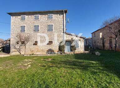 Kuca, Poreč, prodaja, 369000 €, 194 m2