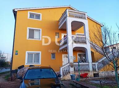 Kuca, Pula, Veli vrh, prodaja, 1040000 €, 420 m2