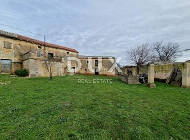 Kuca, Tinjan, prodaja, 290500 €, 167 m2