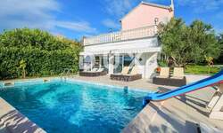 Kuca, Brtonigla, prodaja, 550000 €, 220 m2