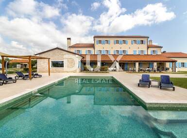 Apartman, Pula, Centar, prodaja, 3200000 €, 900 m2