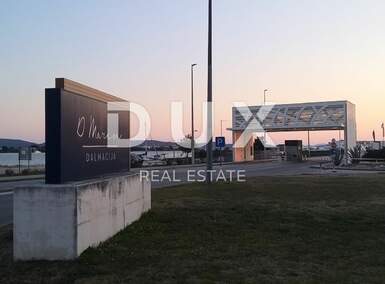 Poslovni prostor, Sukošan, prodaja, 5100000 €, 1330 m2