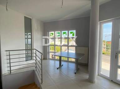 Poslovni prostor, Kastav, Brestovice, prodaja, 250000 €, 113 m2