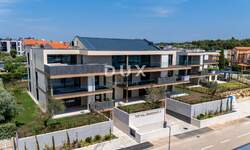 Trosoban stan, Novigrad, prodaja, 499693 €, 100 m2