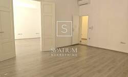 Poslovni prostor, Rijeka, Centar, najam, 1100 €, 90 m2