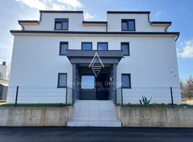 Trosoban stan, Poreč, prodaja, 198000 €, 64 m2