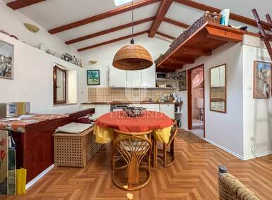 Dvosoban stan, Rovinj, prodaja, 285000 €, 57 m2