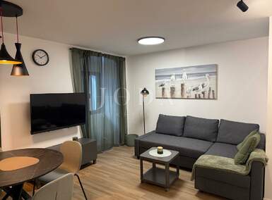 Trosoban stan, Rijeka, Centar, prodaja, 310000 €, 93 m2